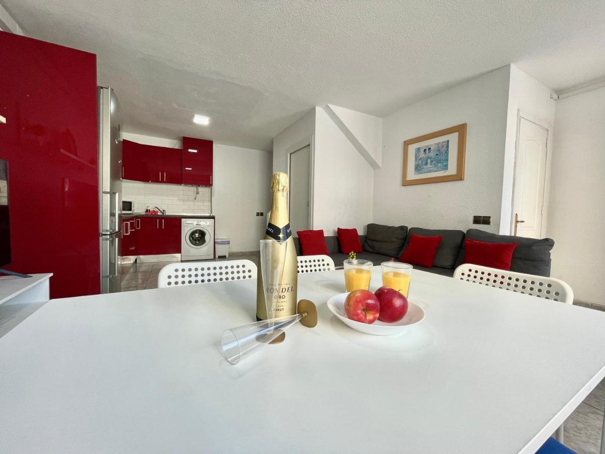 Relax Beach House Puerto de Santiago  Bagian luar foto